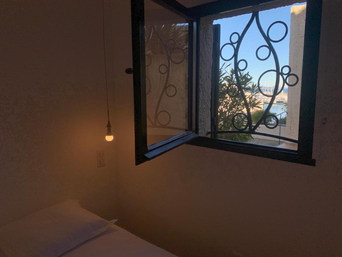 La Terrasse Tropezienne Cogolin Bagian luar foto