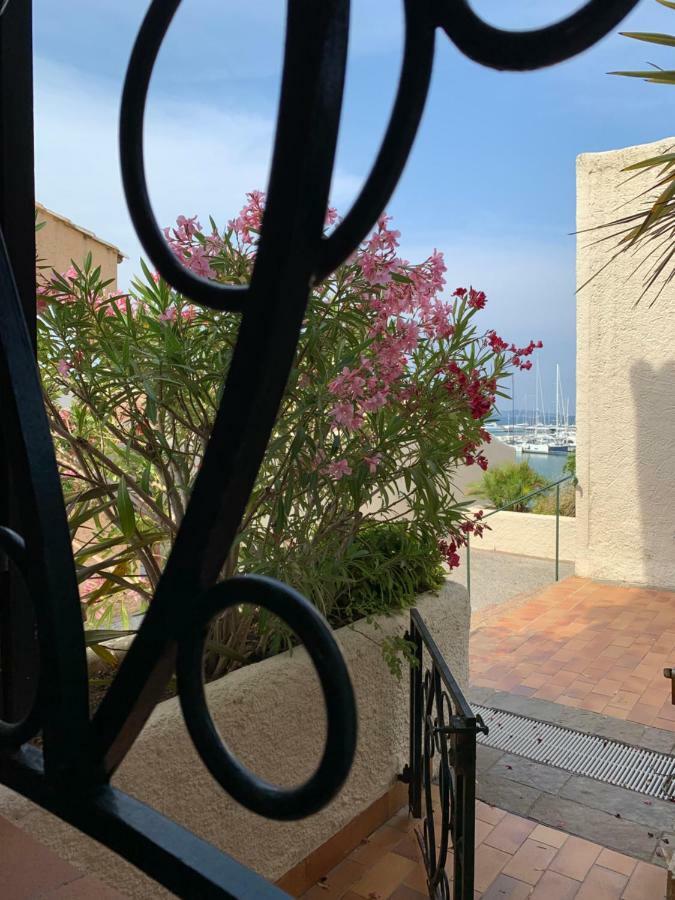 La Terrasse Tropezienne Cogolin Bagian luar foto